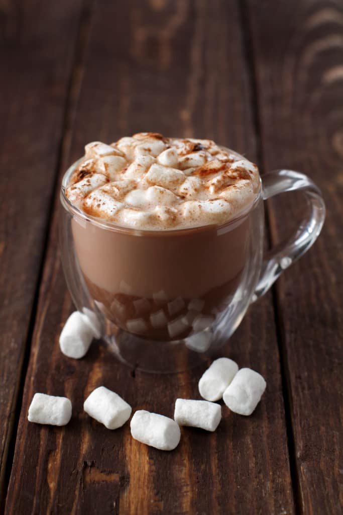 Chocolate caliente con marshmallows